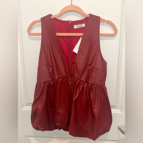 Size S. Faux Leather. Wine colored. From a boutique - Picture 2 of 6